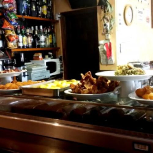 zona de barra del restaurante
