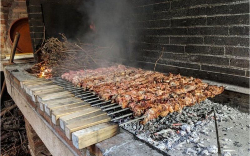 Pincho de lechazo a la brasa
